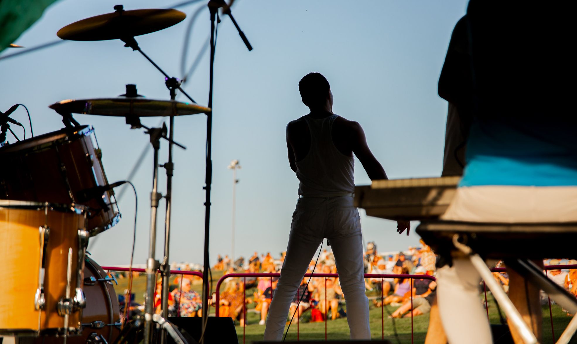 Coldplay and Elton John Tribute Acts to Perform at Glast-on-Dee Music Night thumbnail image